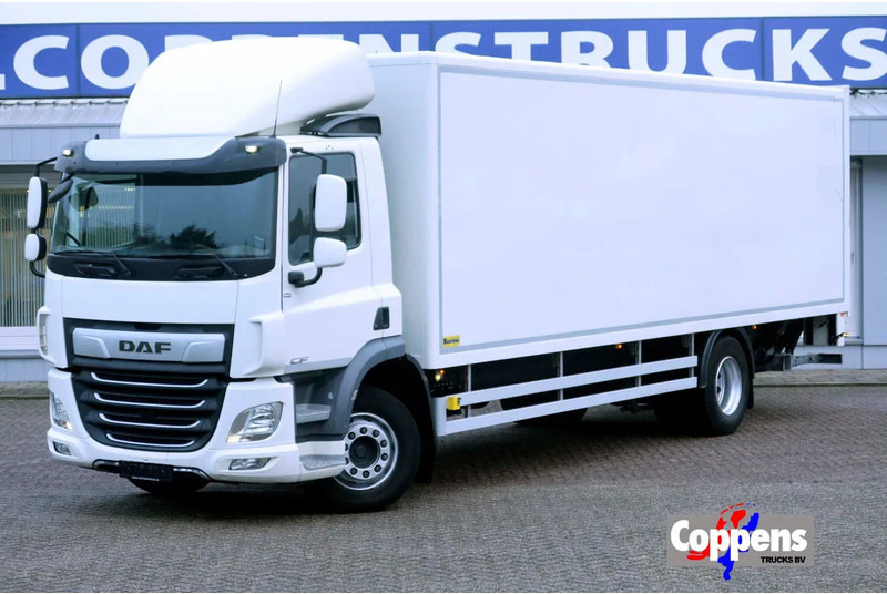 DAF CF 290 FA Bak+ klep Dhollandia 2000 kg - Box truck: picture 1 DAF CF 290 FA Bak+ klep Dhollandia 2000 kg - Box truck: picture 1