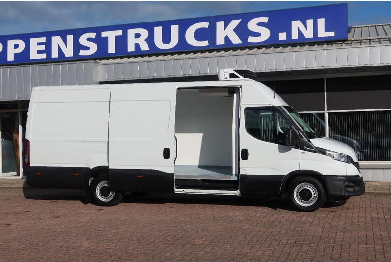 Iveco Daily 35S16 Iveco 35S16 L3/H2 Koel/Vries/ verwarmen Carrier Xarios 350 + 220 volt nacht aansluiting - Refrigerated delivery van: picture 2 Iveco Daily 35S16 Iveco 35S16 L3/H2 Koel/Vries/ verwarmen Carrier Xarios 350 + 220 volt nacht aansluiting - Refrigerated delivery van: picture 2