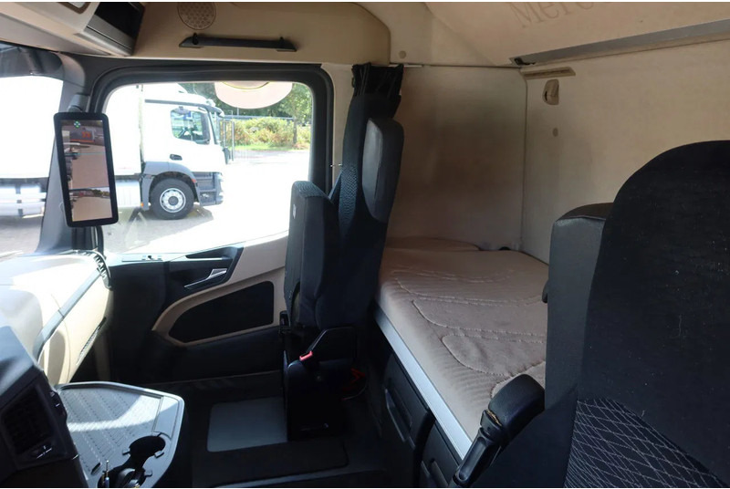Mercedes-Benz Actros 2642 LL Chassis Cabine Giga space - Cab chassis truck: picture 5 Mercedes-Benz Actros 2642 LL Chassis Cabine Giga space - Cab chassis truck: picture 5