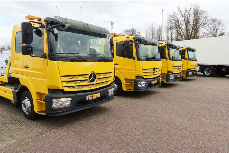 Mercedes-Benz Atego 1221 L Takel wagen 6 Persoons euro 6 - Tow truck: picture 2 Mercedes-Benz Atego 1221 L Takel wagen 6 Persoons euro 6 - Tow truck: picture 2