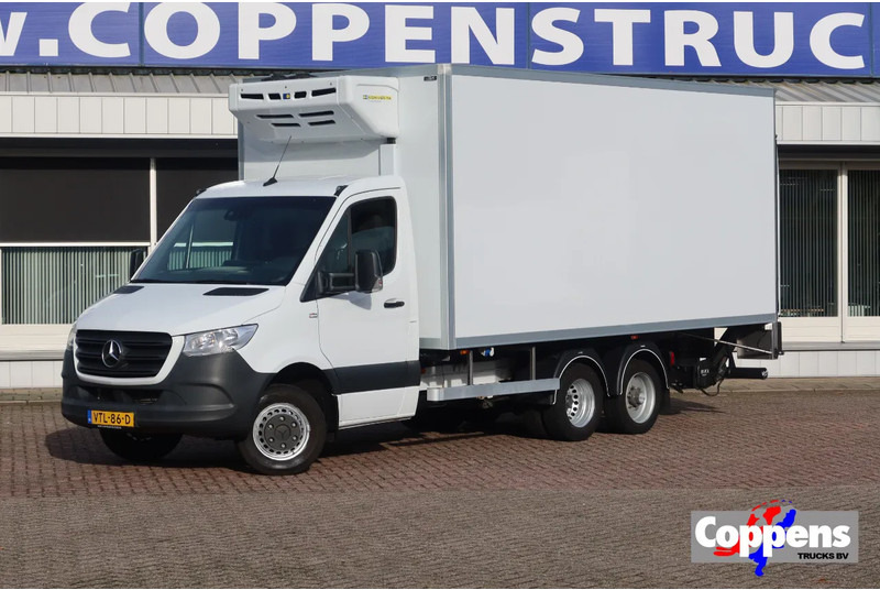 Mercedes-Benz Sprinter 519 CDI B.E. Koel Combi + Laadklep 1000kg Met Stekker 220 Volt - Refrigerated delivery van: picture 1 Mercedes-Benz Sprinter 519 CDI B.E. Koel Combi + Laadklep 1000kg Met Stekker 220 Volt - Refrigerated delivery van: picture 1