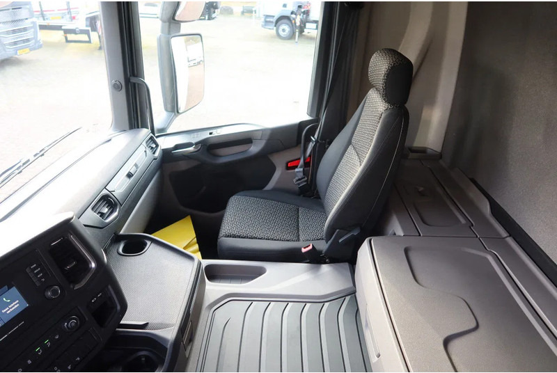 Scania P280 4x2 Bak + Dhollandia Klep 2000 KG - Box truck: picture 5 Scania P280 4x2 Bak + Dhollandia Klep 2000 KG - Box truck: picture 5