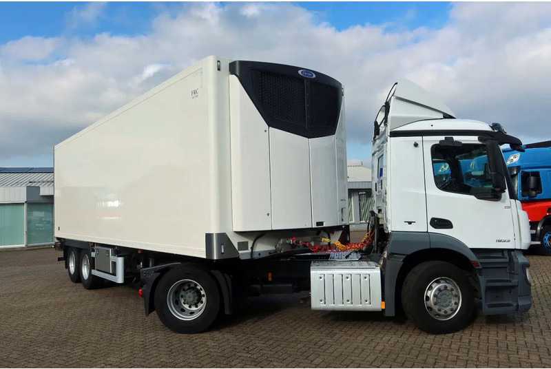Sor IBERICA City trailer Koel/Vries+ klep 2500kg Bi-temp Carrier Vektor 19 MT - Refrigerator semi-trailer: picture 2 Sor IBERICA City trailer Koel/Vries+ klep 2500kg Bi-temp Carrier Vektor 19 MT - Refrigerator semi-trailer: picture 2