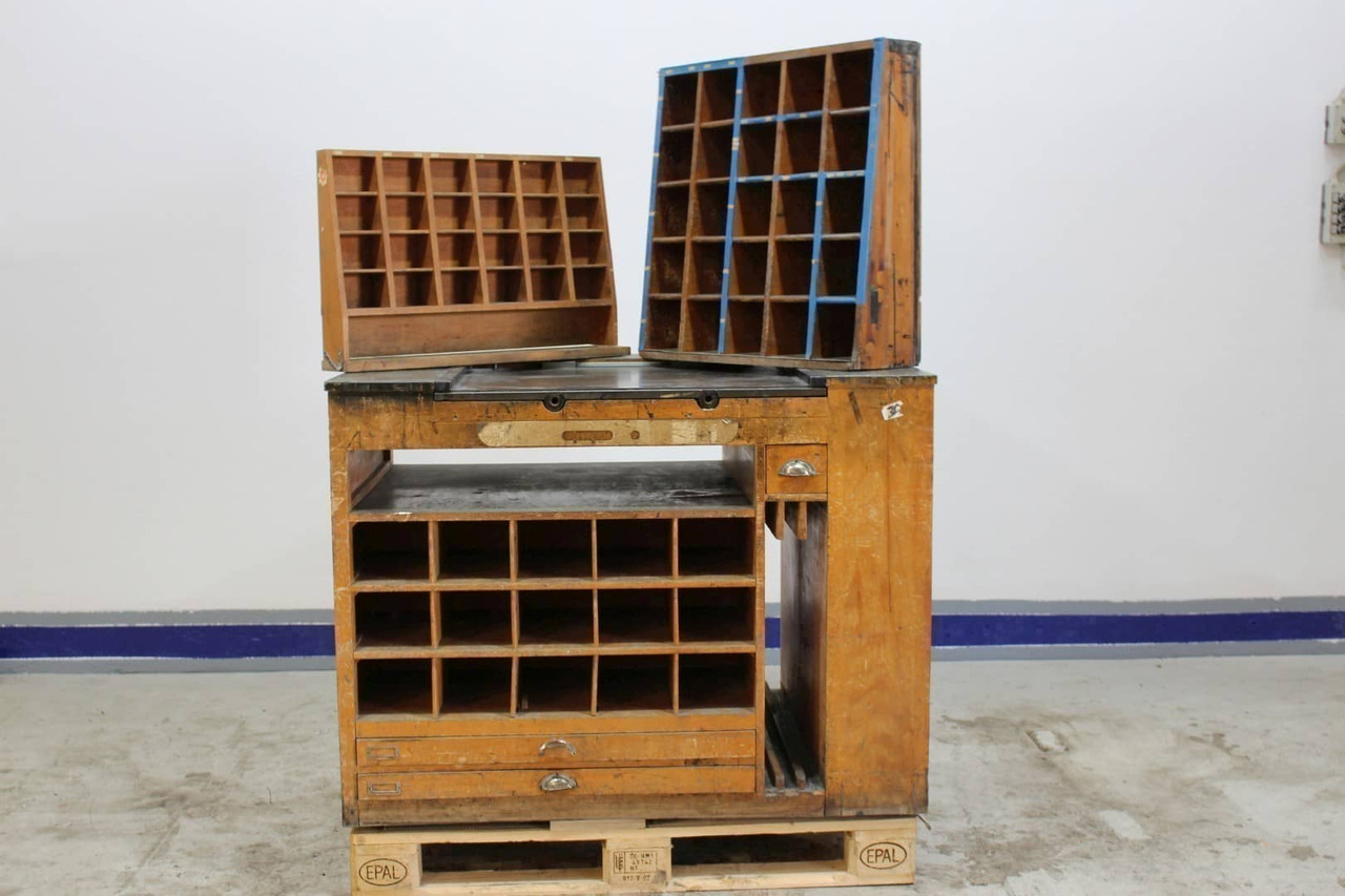 Bayer Letters Cabinet - Printing machinery: picture 1 Bayer Letters Cabinet - Printing machinery: picture 1
