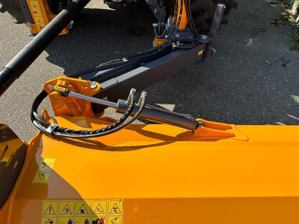 Ferri ZMTE 2000 PRO verstek klepelmaaier (bj 2023) - Verge mower: picture 5 Ferri ZMTE 2000 PRO verstek klepelmaaier (bj 2023) - Verge mower: picture 5