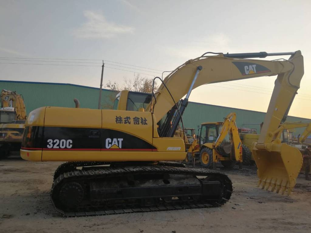 CAT 320C - Crawler excavator: picture 1 CAT 320C - Crawler excavator: picture 1
