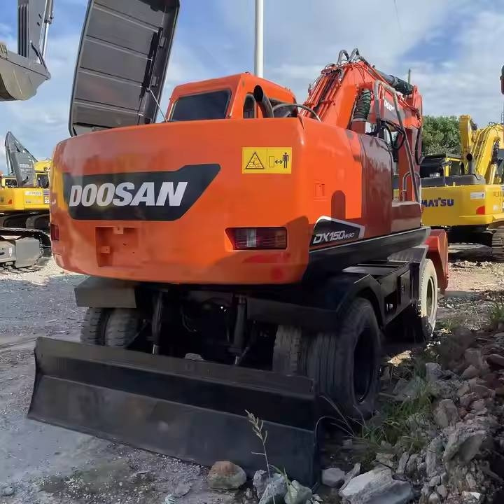 Doosan DX150W-9C - Wheel excavator: picture 1 Doosan DX150W-9C - Wheel excavator: picture 1