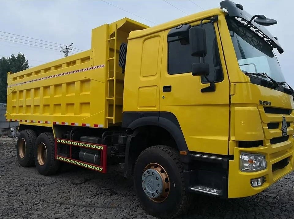 Tipper Howo 371 6x4: picture 13