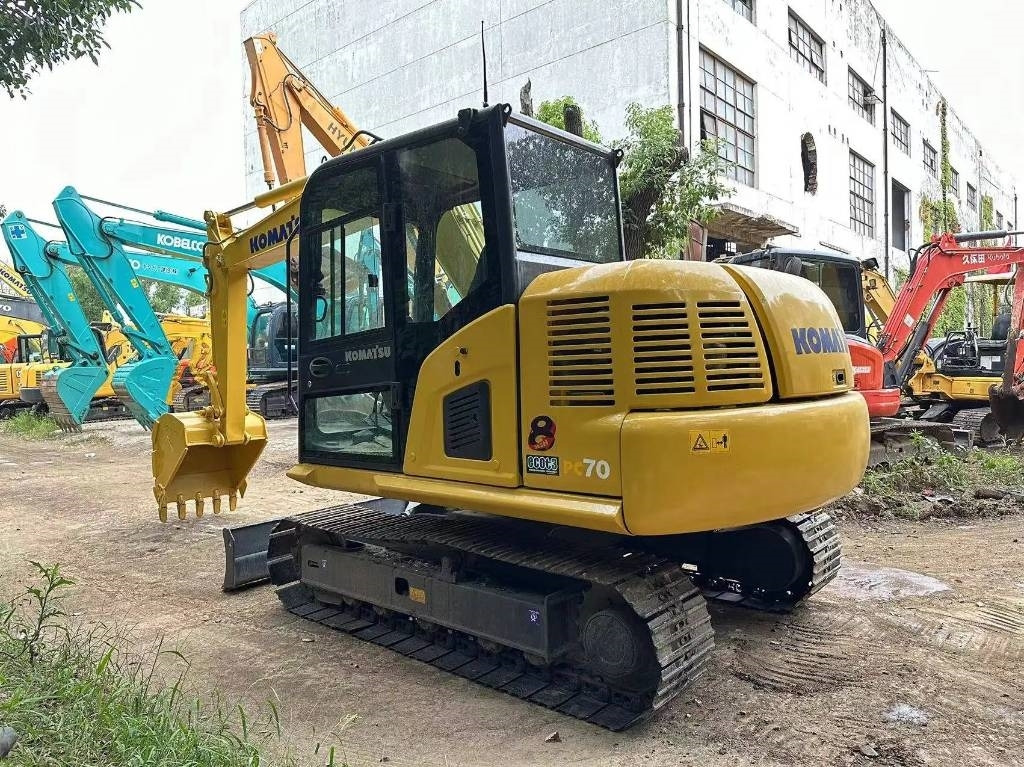 Komatsu PC70-8 - Mini excavator: picture 3 Komatsu PC70-8 - Mini excavator: picture 3