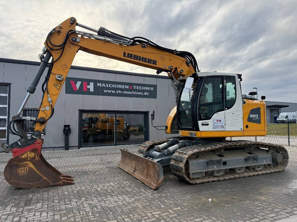 Liebherr R 920 - Crawler excavator: picture 1 Liebherr R 920 - Crawler excavator: picture 1