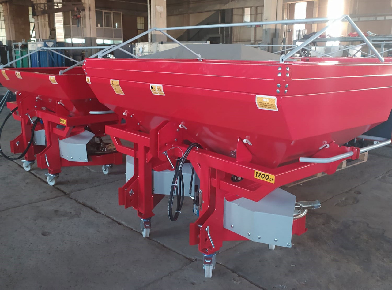 SOIL MASTER _MOUNTED TYPE FERTILIZER SPREADER - Fertilizer spreader: picture 3 SOIL MASTER _MOUNTED TYPE FERTILIZER SPREADER - Fertilizer spreader: picture 3