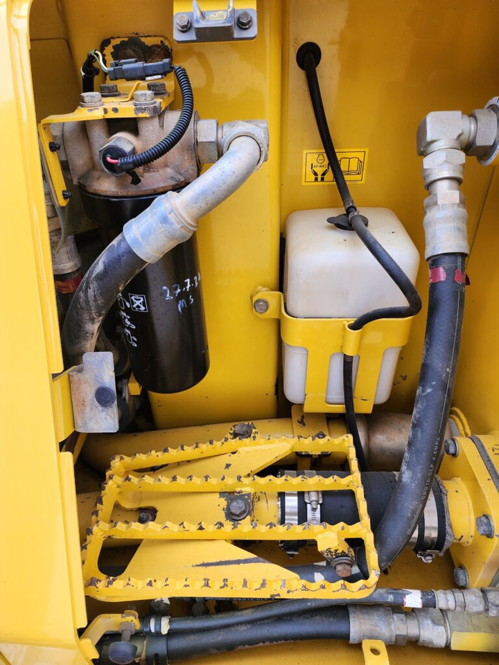 KOMATSU D61PX-23 - Bulldozer: picture 4 KOMATSU D61PX-23 - Bulldozer: picture 4