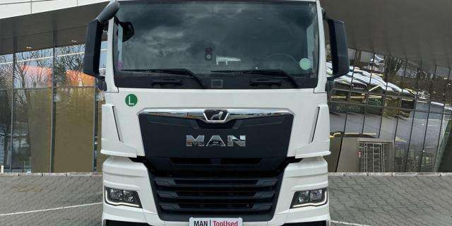 MAN TGX18.470 4x2 LL Retarder (8830) - Curtain side truck: picture 5 MAN TGX18.470 4x2 LL Retarder (8830) - Curtain side truck: picture 5