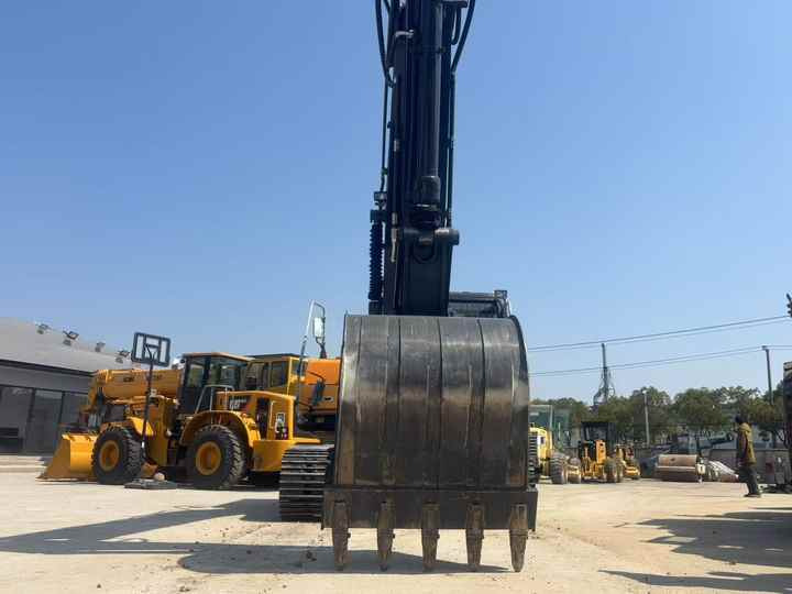 2024 New Hyundai HX220L Crawler Excavator South Korea Made ,22ton Tracked Shovel HX220 Hyundai HX220 Crawler Excavator - Excavator: picture 5 2024 New Hyundai HX220L Crawler Excavator South Korea Made ,22ton Tracked Shovel HX220 Hyundai HX220 Crawler Excavator - Excavator: picture 5