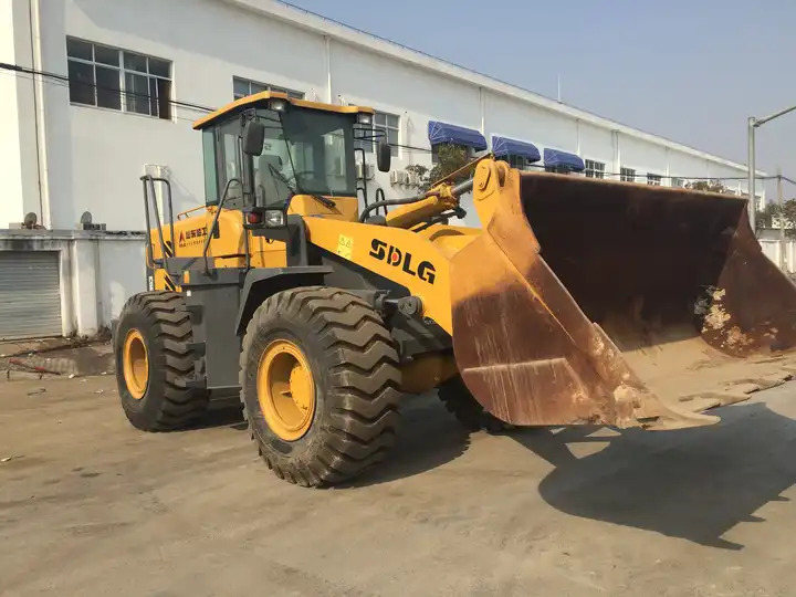 5 ton mini Used Original State loader SDLG 953 956L Used Small wheel loader - Wheel loader: picture 3 5 ton mini Used Original State loader SDLG 953 956L Used Small wheel loader - Wheel loader: picture 3