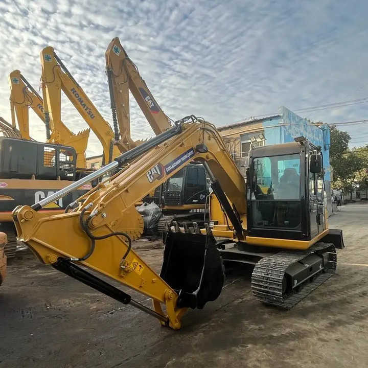 7 Ton Caterpillar Mini Excavator Cat 307c 307d With Rubber Tracks And Hydraulic Blade in Shanghai - Crawler excavator: picture 1 7 Ton Caterpillar Mini Excavator Cat 307c 307d With Rubber Tracks And Hydraulic Blade in Shanghai - Crawler excavator: picture 1
