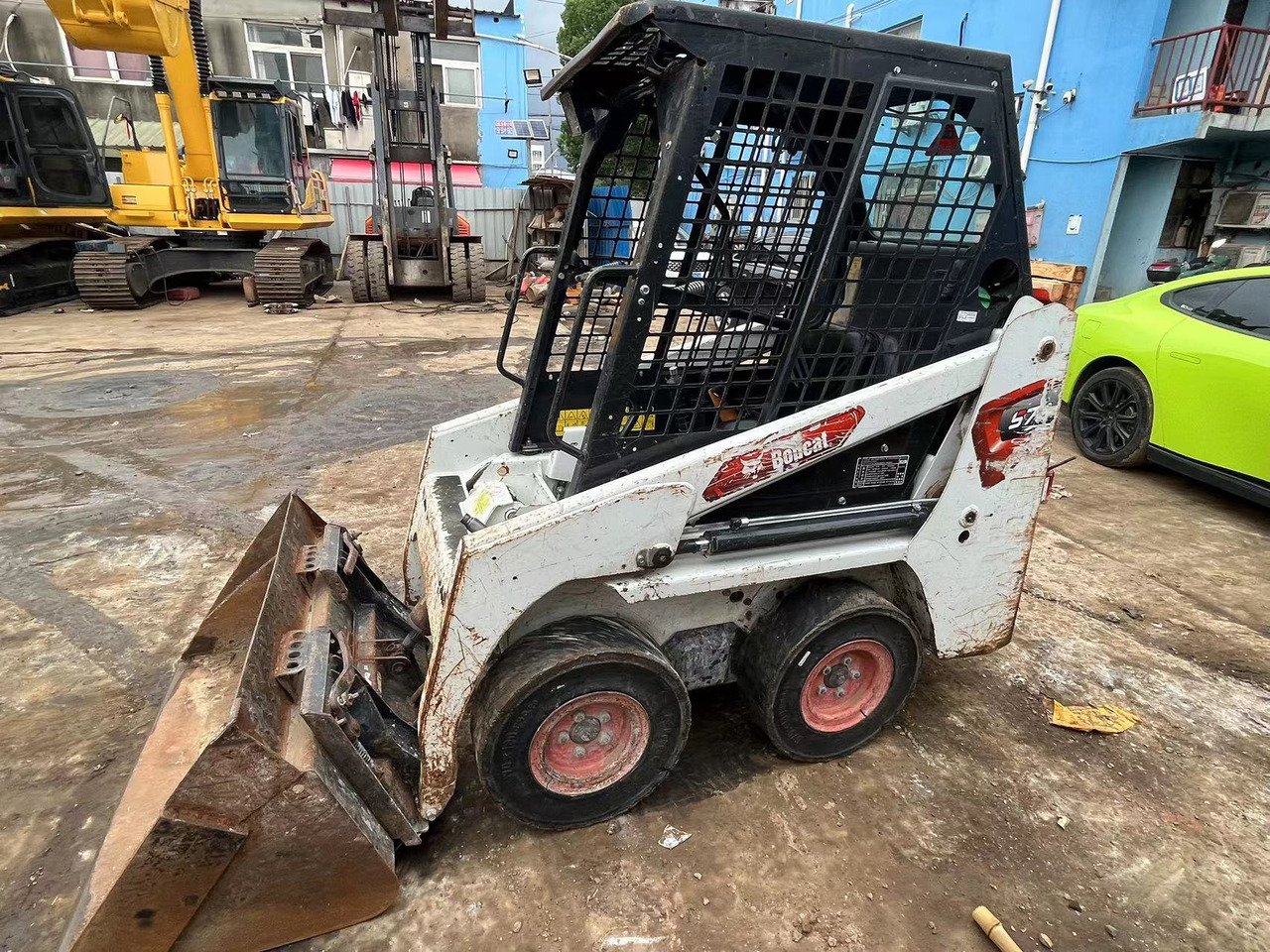 BOBCAT S70 SKID STEER LOADER - Skid steer loader: picture 2 BOBCAT S70 SKID STEER LOADER - Skid steer loader: picture 2