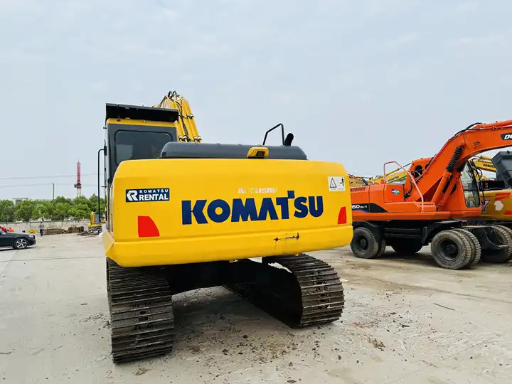 Hot Sale 20 Ton Crawler Excavator Komatsu Pc200-6 Pc200-7 Pc200-8 Original From Japan For Sale In Shanghai - Crawler excavator: picture 4 Hot Sale 20 Ton Crawler Excavator Komatsu Pc200-6 Pc200-7 Pc200-8 Original From Japan For Sale In Shanghai - Crawler excavator: picture 4