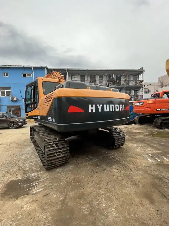 Crawler excavator Hyundai 220-9 Used Excavator,Heavy-duty Original Korea Hyundai 220lc-9s,22t Excavator For Sale in Shanghai: picture 6