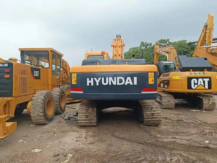 Hyundai 220LC-9s excavator Cheap Price  Used large Excavator 22 Ton Hydraulic Digger Crawler in China - Crawler excavator: picture 3 Hyundai 220LC-9s excavator Cheap Price  Used large Excavator 22 Ton Hydraulic Digger Crawler in China - Crawler excavator: picture 3