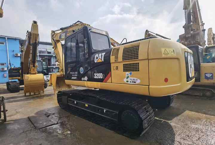 Original Professional Used Cat Excavator 320d For Road And Highway Construction,20ton Used Excavator Made In Japan Price - Crawler excavator: picture 3 Original Professional Used Cat Excavator 320d For Road And Highway Construction,20ton Used Excavator Made In Japan Price - Crawler excavator: picture 3