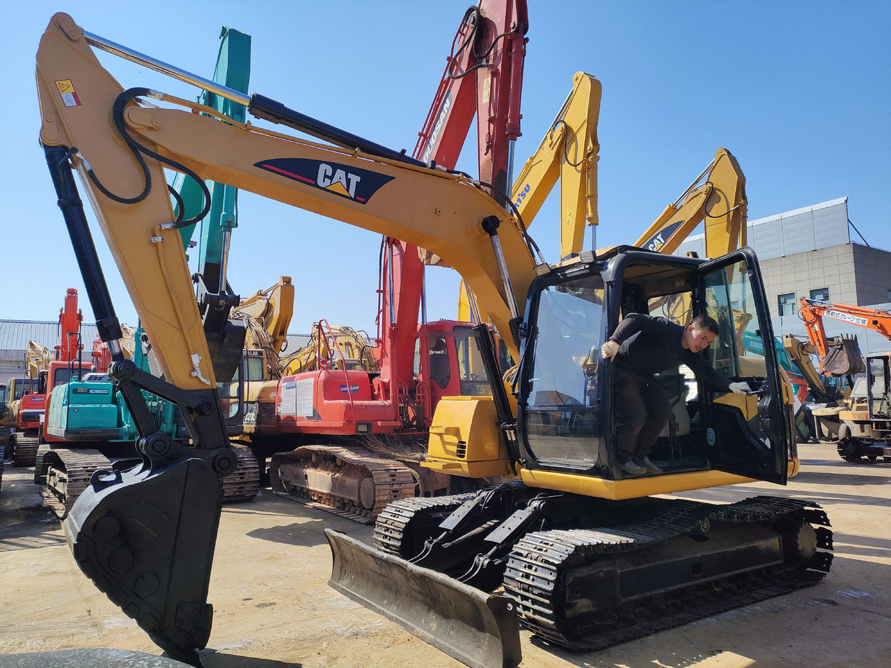 Original Well-Maintained CAT 312C Used Excavator for Sale - Crawler excavator: picture 4 Original Well-Maintained CAT 312C Used Excavator for Sale - Crawler excavator: picture 4
