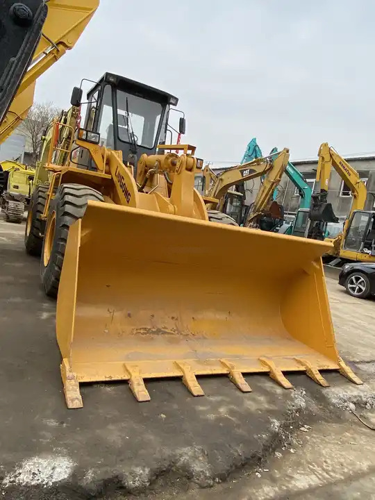 Second hand LiuGong wheel loader LG856 ,good condition chinese loader 856 wheel loader ,Liu gong Wheel Loader 856 Earth-moving - Wheel loader: picture 4 Second hand LiuGong wheel loader LG856 ,good condition chinese loader 856 wheel loader ,Liu gong Wheel Loader 856 Earth-moving - Wheel loader: picture 4
