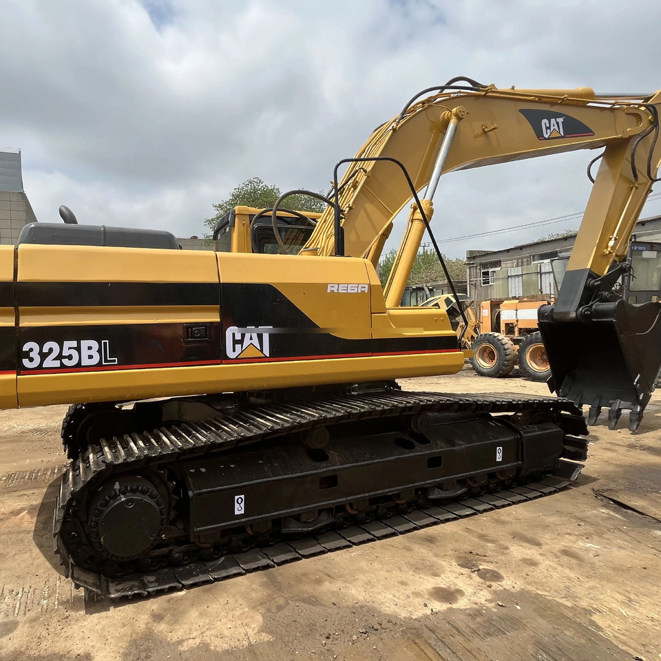 Used Caterpillar excavator CAT 325BL in good condition for sale - Crawler excavator: picture 1 Used Caterpillar excavator CAT 325BL in good condition for sale - Crawler excavator: picture 1