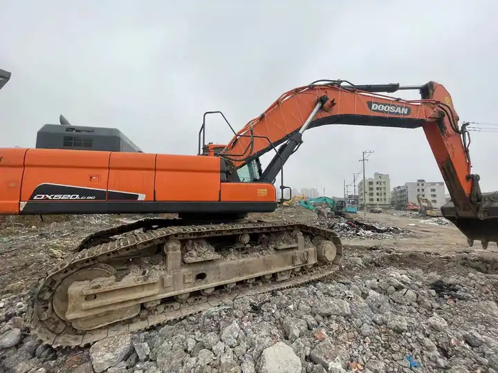 Used Doosan Excavator Doosan Excavator Dx520 Doosan Dx520lc Excavator - Excavator: picture 5 Used Doosan Excavator Doosan Excavator Dx520 Doosan Dx520lc Excavator - Excavator: picture 5