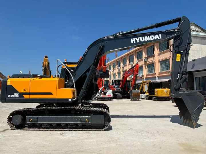 Used Korea Hyundai 220LC-9 22TON of Excavators in Good Condition Low Price Second-hand - Excavator: picture 3 Used Korea Hyundai 220LC-9 22TON of Excavators in Good Condition Low Price Second-hand - Excavator: picture 3