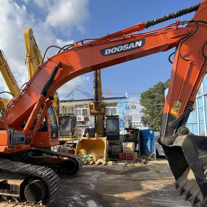 Used excavator doosan dx60 excavators earth-moving machinery doosan dx60 dx80 dx75 dx225 dh60 dh60-7for sale - Crawler excavator: picture 1 Used excavator doosan dx60 excavators earth-moving machinery doosan dx60 dx80 dx75 dx225 dh60 dh60-7for sale - Crawler excavator: picture 1