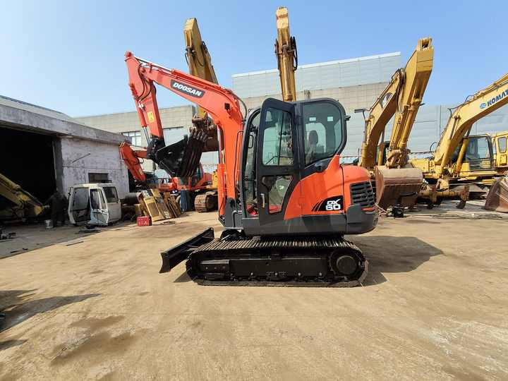 Used excavator doosan dx60 excavators machinery doosan dx60 dx80 dx75 dx225 dh60 dh60-7 excavator - Crawler excavator: picture 4 Used excavator doosan dx60 excavators machinery doosan dx60 dx80 dx75 dx225 dh60 dh60-7 excavator - Crawler excavator: picture 4