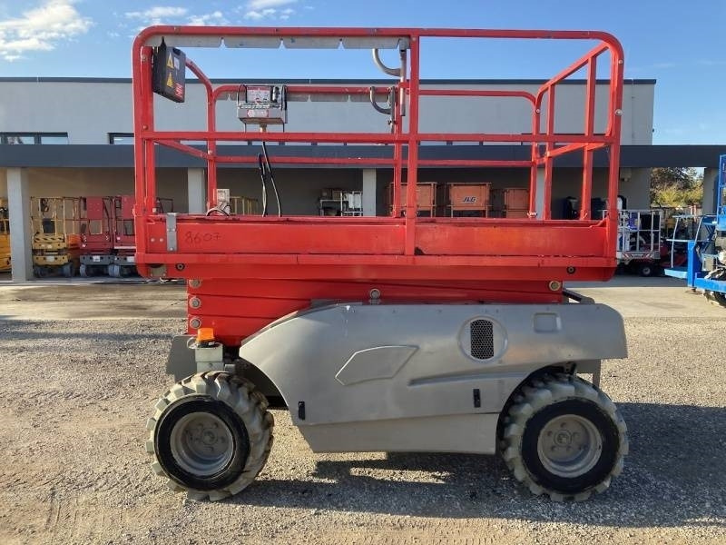 Haulotte Compact 10 RTE - 4x4, 10m, electric - Scissor lift: picture 4 Haulotte Compact 10 RTE - 4x4, 10m, electric - Scissor lift: picture 4