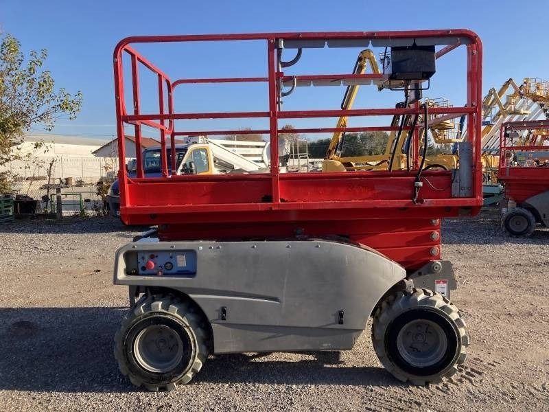 Haulotte Compact 10 RTE - 4x4, 10m, electric - Scissor lift: picture 5 Haulotte Compact 10 RTE - 4x4, 10m, electric - Scissor lift: picture 5