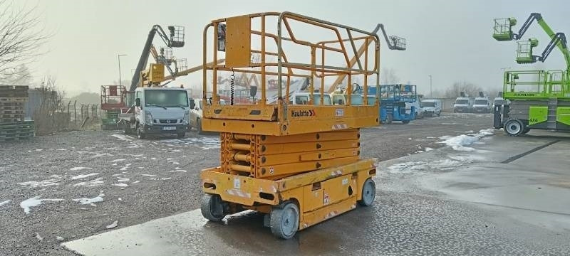 Haulotte Compact 12 - 12m, electric - Scissor lift: picture 2 Haulotte Compact 12 - 12m, electric - Scissor lift: picture 2