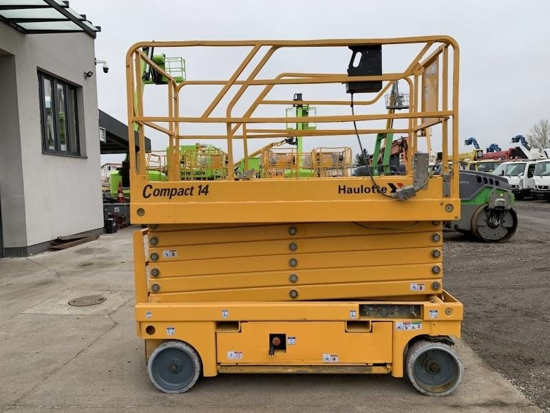 Haulotte Compact 14 - 14 m, electric - Scissor lift: picture 5 Haulotte Compact 14 - 14 m, electric - Scissor lift: picture 5