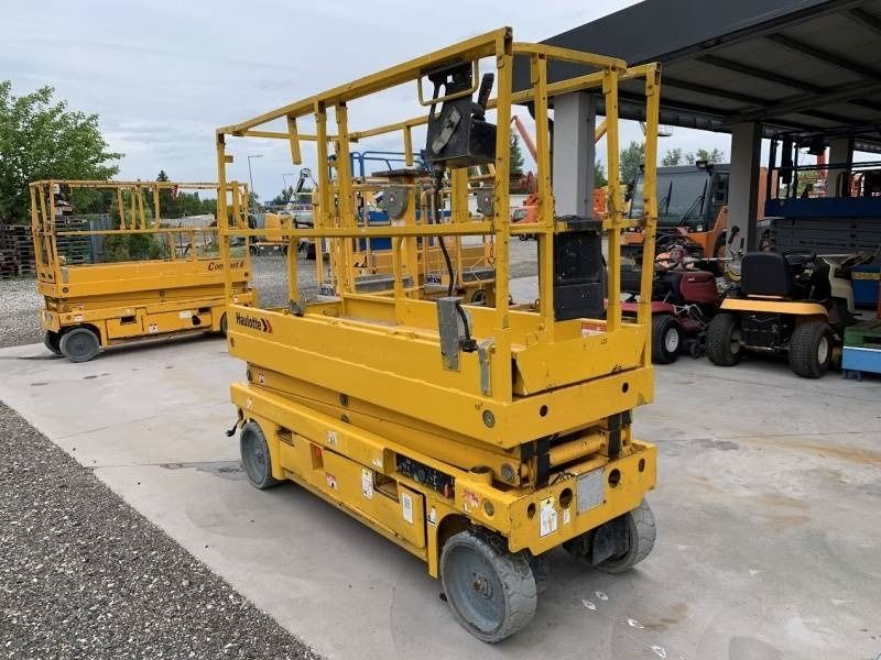 Haulotte Compact 8 - 8m, electric - Scissor lift: picture 1 Haulotte Compact 8 - 8m, electric - Scissor lift: picture 1
