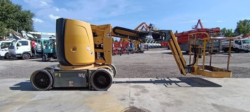 Haulotte HA12CJ+ - 11,7 m, electric *In poor condition* - Articulated boom: picture 4 Haulotte HA12CJ+ - 11,7 m, electric *In poor condition* - Articulated boom: picture 4