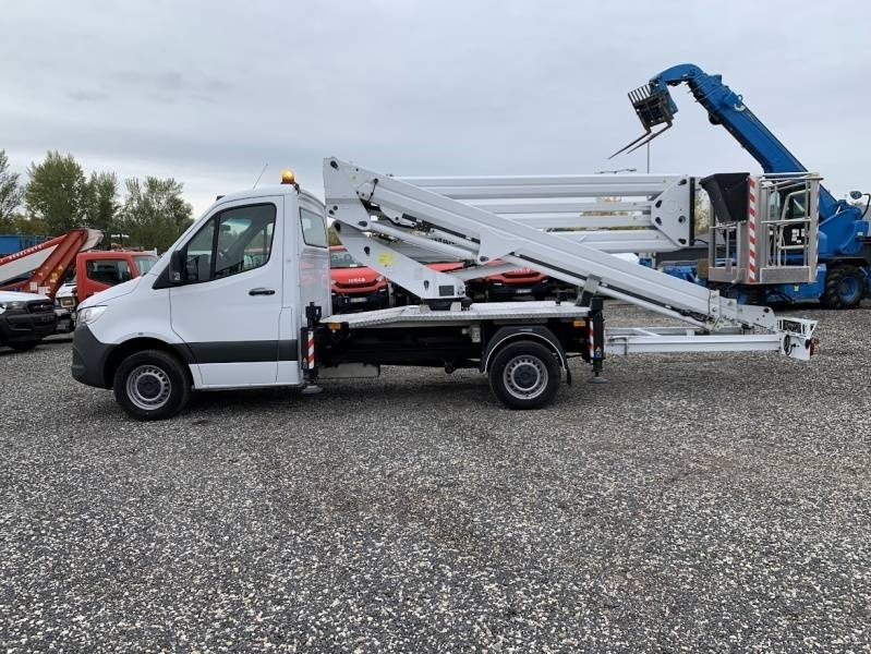 Mercedes-Benz Sprinter Ruthmann-Ecoline RS240 - 23,6m - 250 kg - Truck mounted aerial platform: picture 5 Mercedes-Benz Sprinter Ruthmann-Ecoline RS240 - 23,6m - 250 kg - Truck mounted aerial platform: picture 5