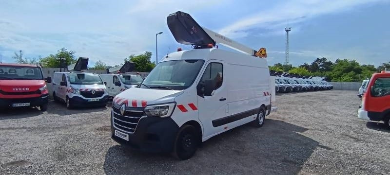 Renault Master Klubb K32 - 12,5 m, 120 kg - Truck mounted aerial platform: picture 2 Renault Master Klubb K32 - 12,5 m, 120 kg - Truck mounted aerial platform: picture 2