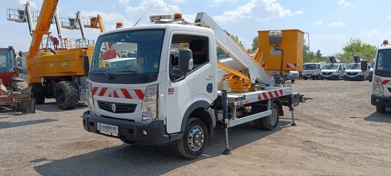Renault Maxity Multitel MX200 - 20 m - Truck mounted aerial platform: picture 2 Renault Maxity Multitel MX200 - 20 m - Truck mounted aerial platform: picture 2