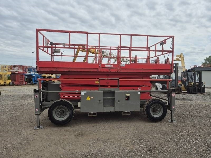 SkyJack SJ9241 - 14,5 m - 4x4 - Scissor lift: picture 4 SkyJack SJ9241 - 14,5 m - 4x4 - Scissor lift: picture 4