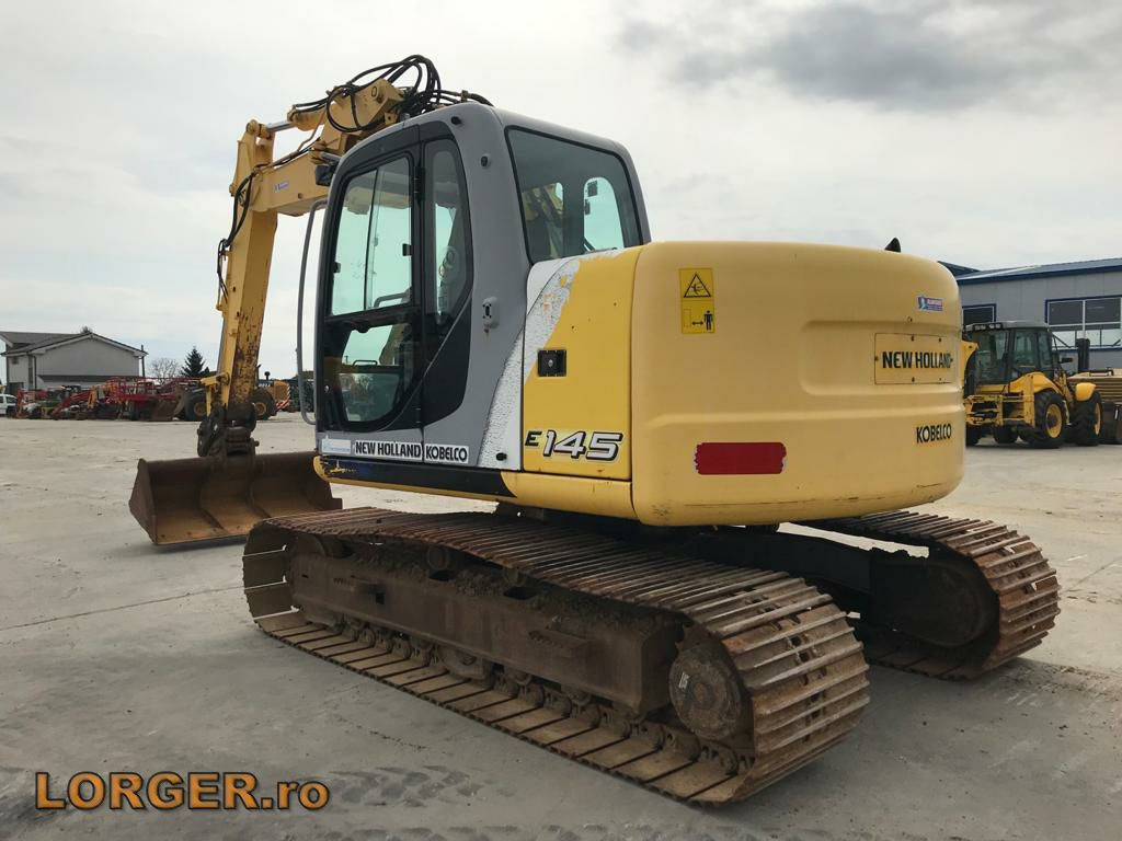 New Holland E 145 - Crawler excavator: picture 4 New Holland E 145 - Crawler excavator: picture 4