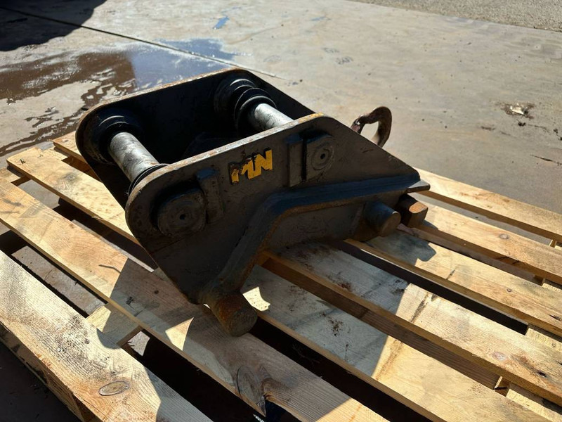 Matt Nielen CW10 quick coupler / snelwissel - Quick coupler for Construction machinery: picture 4 Matt Nielen CW10 quick coupler / snelwissel - Quick coupler for Construction machinery: picture 4