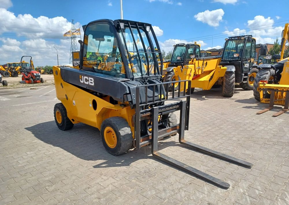JCB TLT 35-26D - Telescopic handler, Forklift: picture 2 JCB TLT 35-26D - Telescopic handler, Forklift: picture 2