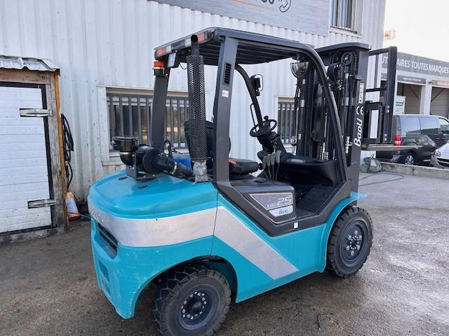 Baoli KBD25 PLUS CHARIOT ELEVATEUR 2T5 - Stacker: picture 3 Baoli KBD25 PLUS CHARIOT ELEVATEUR 2T5 - Stacker: picture 3