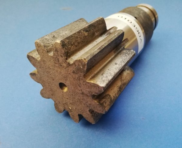 010400A Wałek silnika obrotu Hitachi ZX14 i JCB 8010 - Swing motor for Construction machinery: picture 1 010400A Wałek silnika obrotu Hitachi ZX14 i JCB 8010 - Swing motor for Construction machinery: picture 1