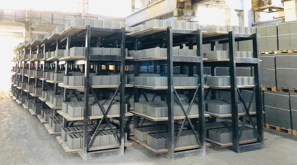 COMPACT 5.1 AUTOMATIC BLOCK MAKING MACHINE - Block making machine: picture 5 COMPACT 5.1 AUTOMATIC BLOCK MAKING MACHINE - Block making machine: picture 5