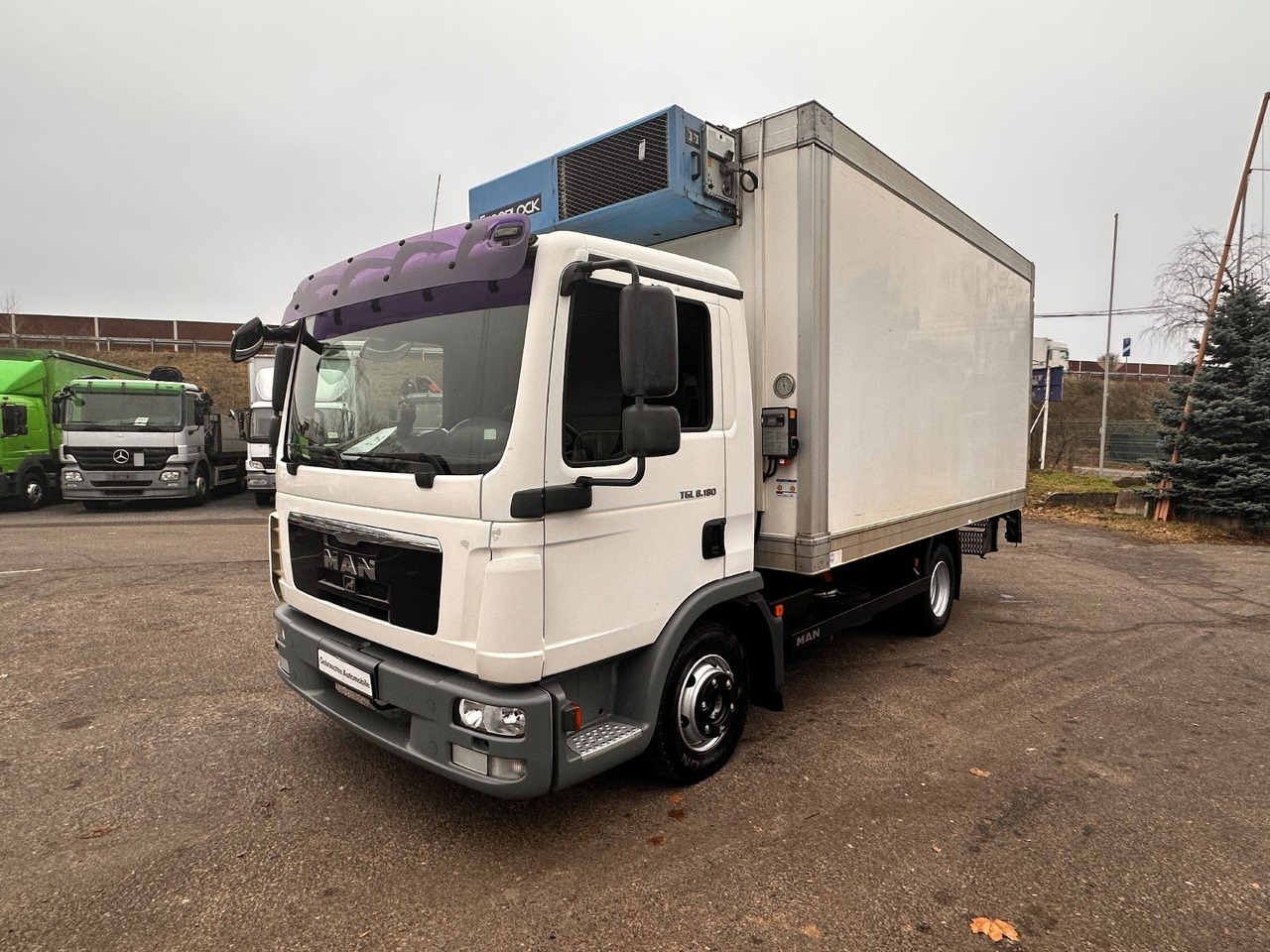 MAN TGL 8.180 Kühlkoffer Lbw - Refrigerator truck: picture 3 MAN TGL 8.180 Kühlkoffer Lbw - Refrigerator truck: picture 3