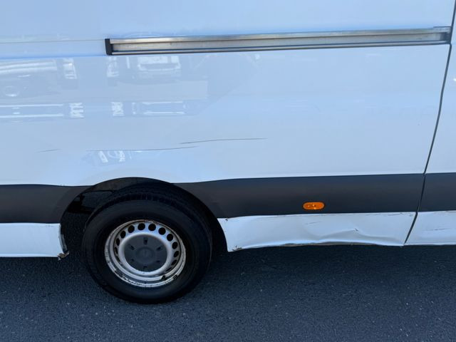 Mercedes-Benz Sprinter 316 CDI RWD - Panel van: picture 5 Mercedes-Benz Sprinter 316 CDI RWD - Panel van: picture 5